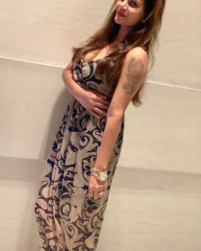 Mejhia Escort